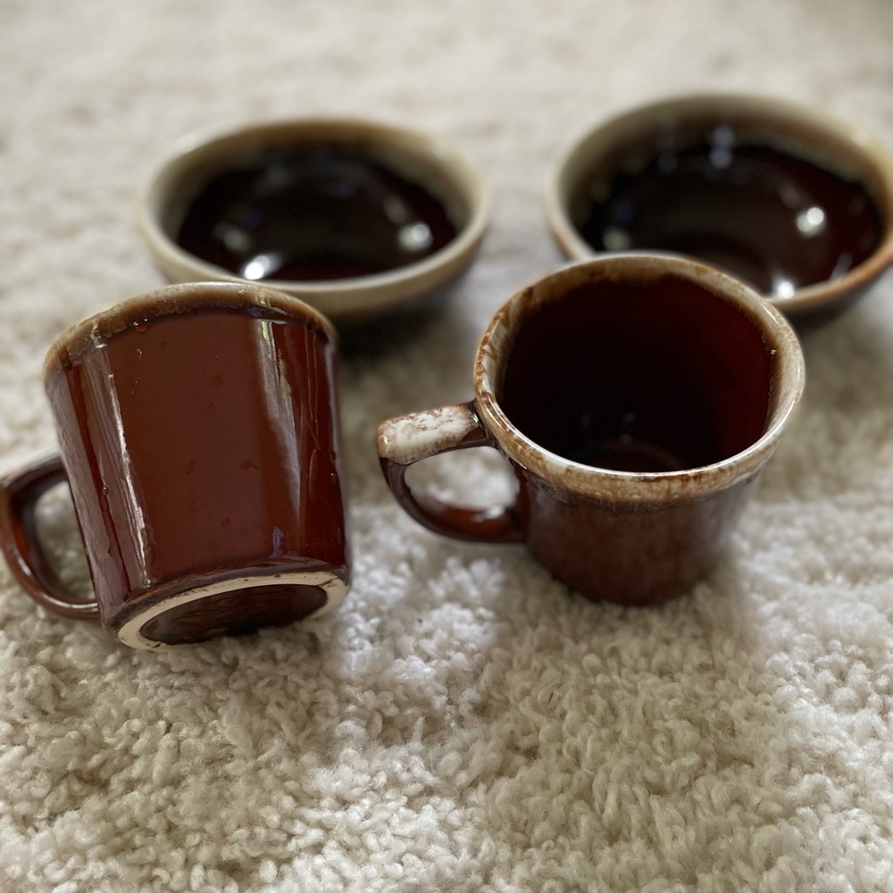 2 McCoy mugs and two bowls not marked.